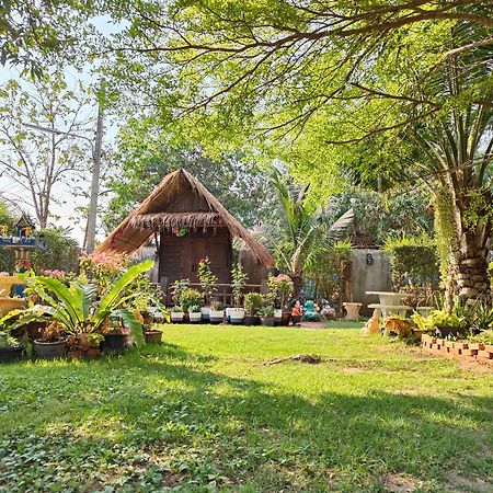 Smilingface Guesthouse Sukhothai Exteriör bild