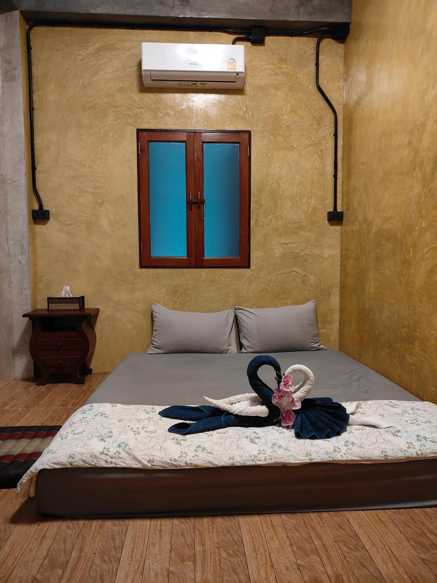 Smilingface Guesthouse Sukhothai Exteriör bild