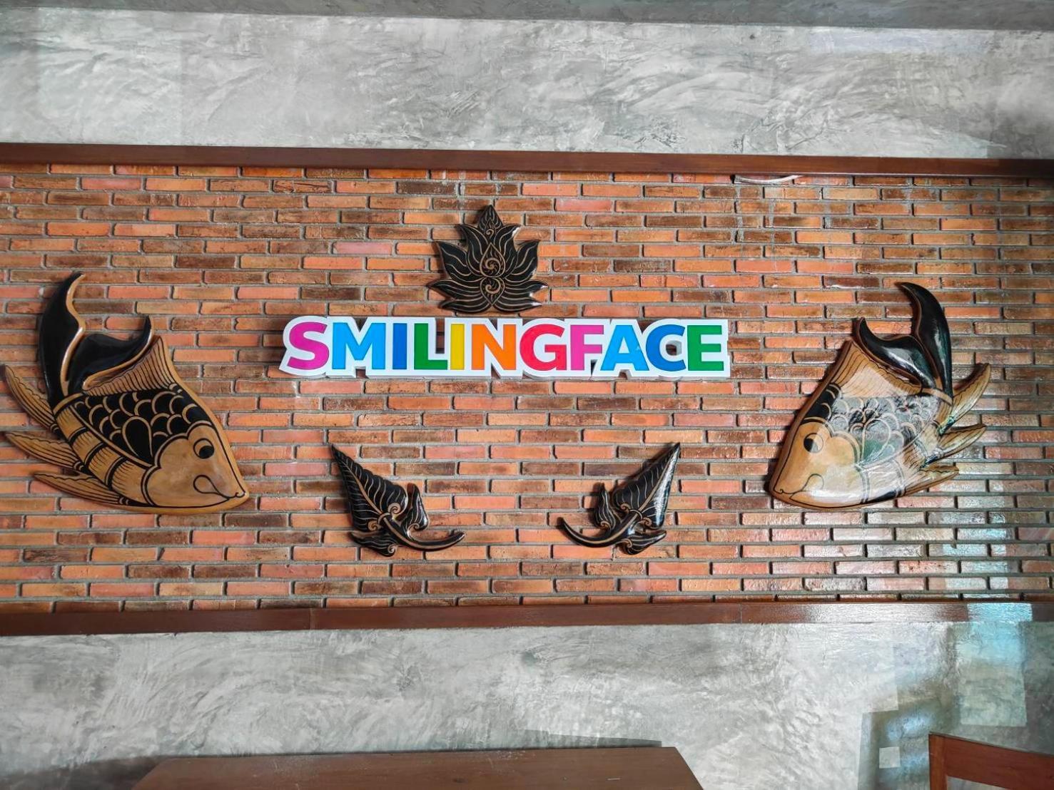 Smilingface Guesthouse Sukhothai Exteriör bild